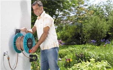 Classic Wall Hose Reel 60 with Guide - image 2