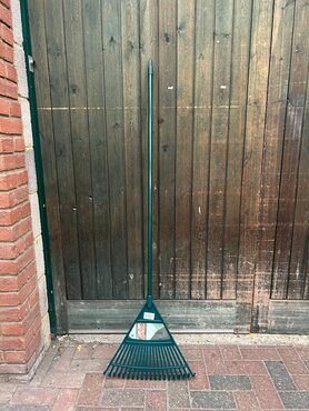 17" Garden Rake