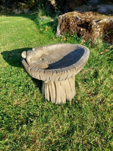 Bird Bath Frog On Log - image 2