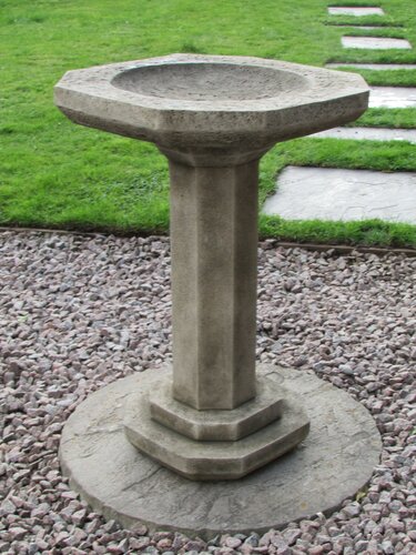 Bird Bath Old Stone - image 1