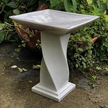 Bird Bath Winding Grey