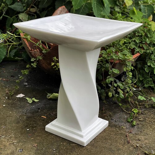 Bird Bath Winding White