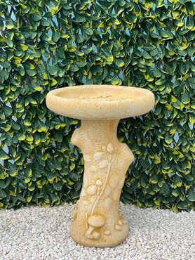 Birdbath English Rose Sandstone - image 1