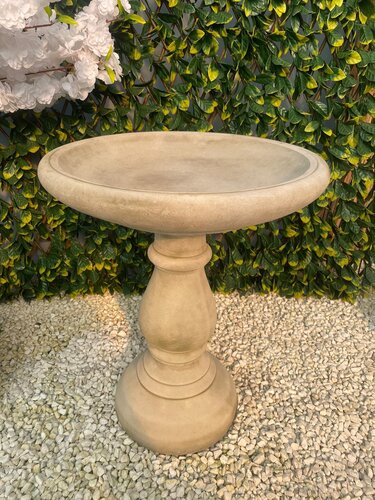 Birdbath Vintage Sherwood - image 1