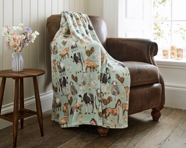 Cozy Comforts Farmyard Throw Green 130x170cm