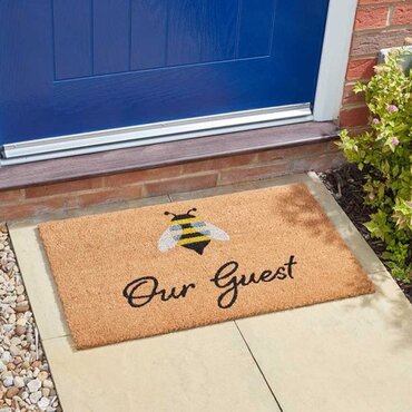 Doormat Bee Our Guest 45x75cm - image 1