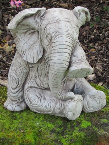 Elephant Sitting Medium - image 1