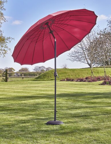 Geisha 2.7m Fibreglass Parasol Fuchsia - image 3