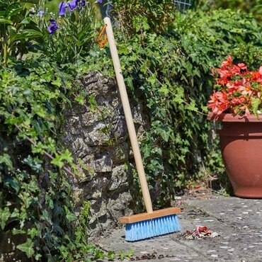 Kids Sweeping Brush - image 1