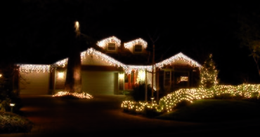 LED Snowing Icicle Lights 360L 8.8m (Cool White) - image 1
