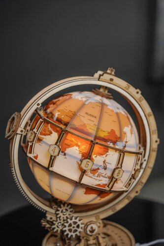 Luminous Globe - image 5