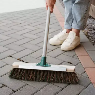 Mixed Broom with Scraper - image 3