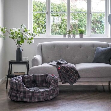 Plaid Oval Bed Large - image 3