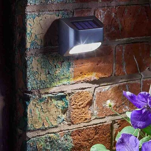 Premier Wall Fence & Post Light 10L - image 1