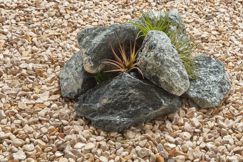 Premium Rockery Stones - image 3