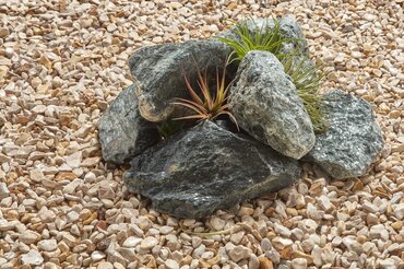 Premium Rockery Stones - image 3