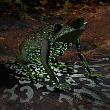 Silhouette Solar Metal Frog - image 1