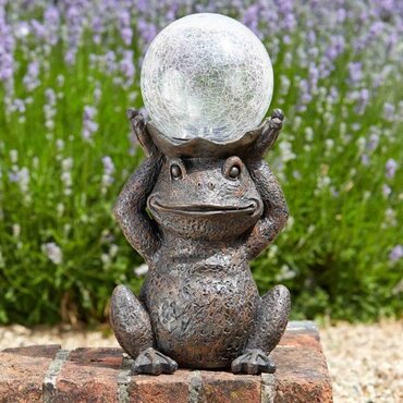 Solar Powered Gazing Frog - image 3