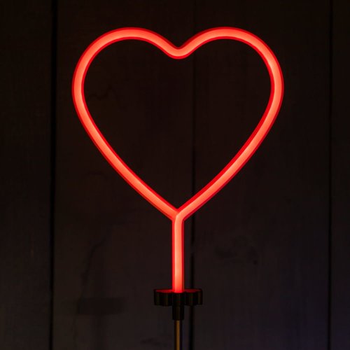 Solar Urban Neon Light Heart