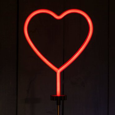 Solar Urban Neon Light Heart