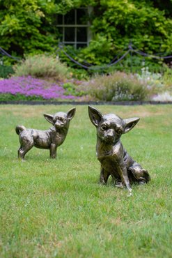 Statue Dog Chihuahua Sitting
