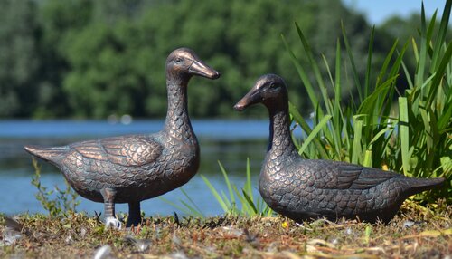 Statue Duck Sitting