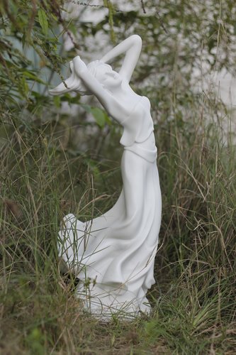 Statue Poppy White