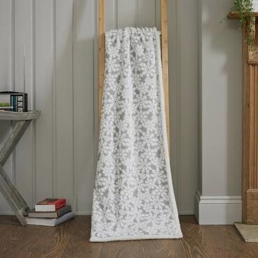 Flakes Throw (Grey)