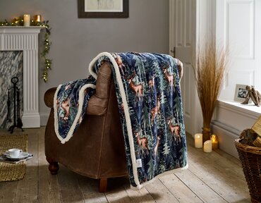 Throw Stag Navy 140x180cm - image 1