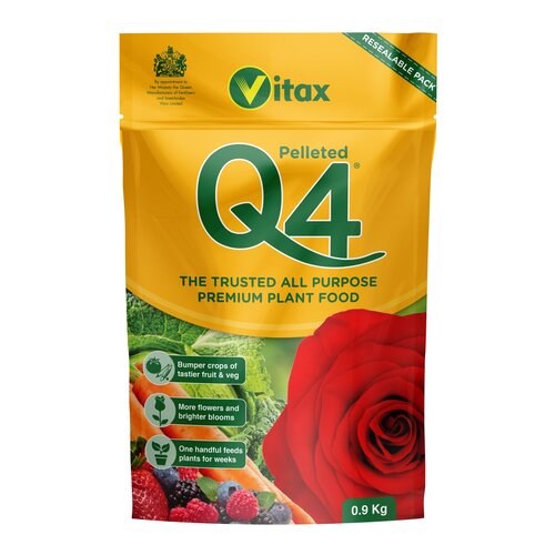 Vitax Q4 Pelleted Pouch 0.9Kg