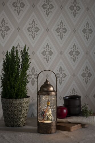 Water Filled Lantern (Dickensian Scene with lantern Lighting) - image 3
