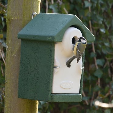 WoodStone 32mm Nest Box National Trust