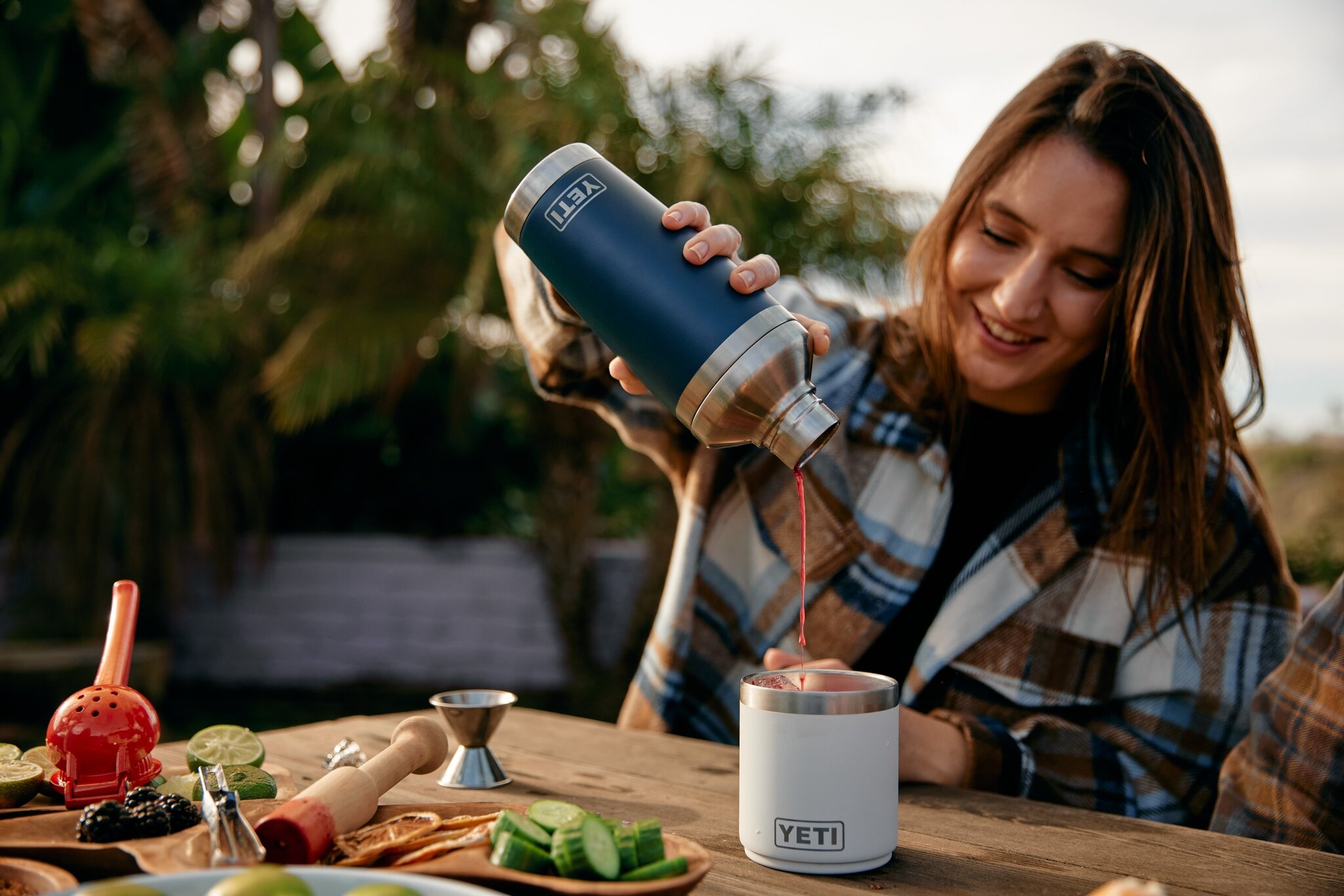 YETI Rambler Cocktail Shaker Lid - Stewarts Garden Centre