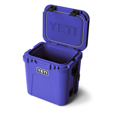 YETI Roadie Wheeled Cool Box 24 (Ultramarine) - image 4