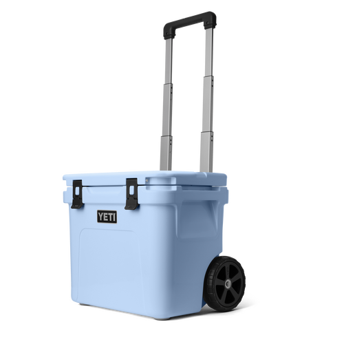 YETI Roadie Wheeled Cool Box 32 (Big Sky Blue) - image 3