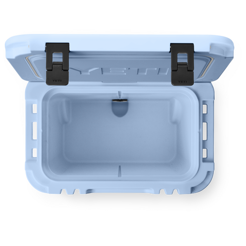 YETI Roadie Wheeled Cool Box 32 (Big Sky Blue) - image 8